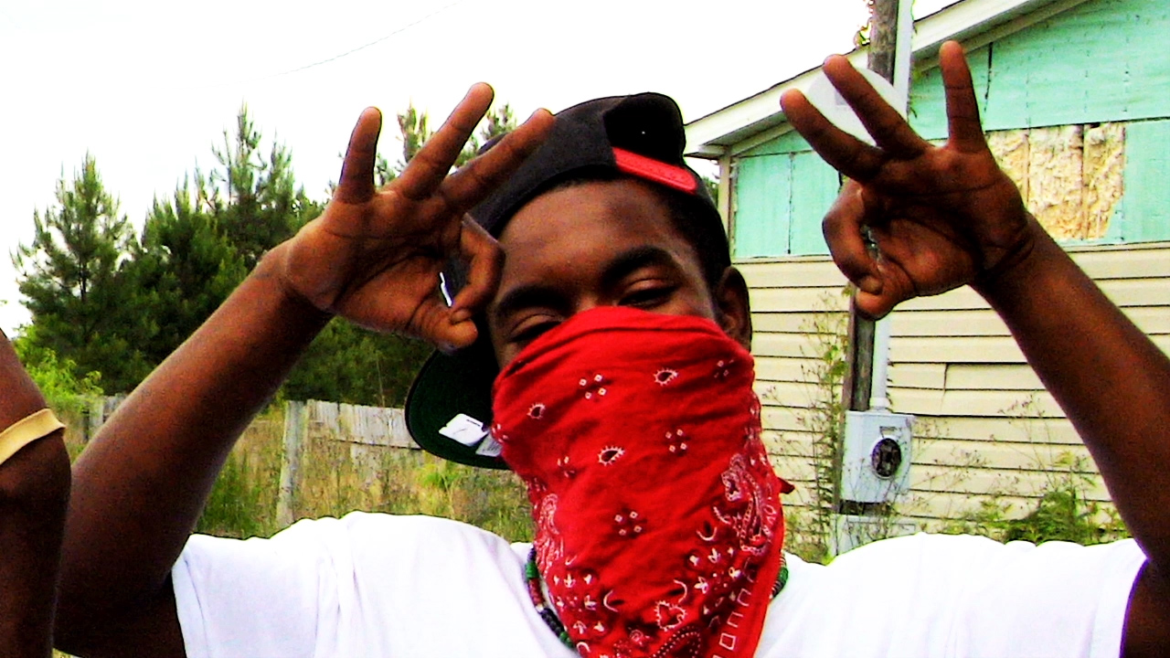 Blood Gang Sign from COLORS: Bangin' in South Carolina.